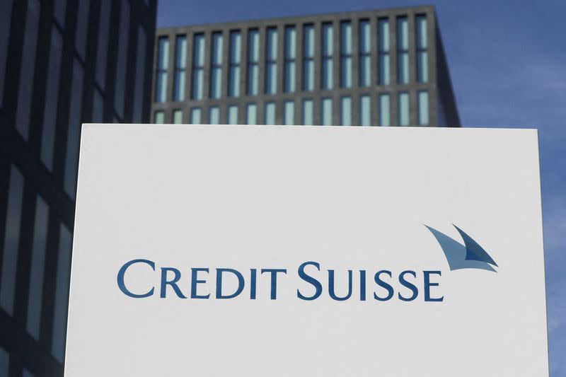 Минюст США выясняет, помогали ли финансисты из групп Credit Suisse и UBS обходить санкции российским олигархам