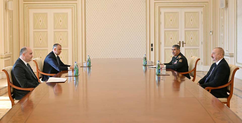 Министра обороны Грузии принял президент Азербайджана Ильхам Алиев
