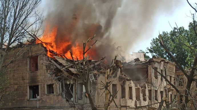 Ukraynanın Dnepr şəhərinə rus raketi hücumu nəticəsində azından bir nəfər həlak oldu, on beş nəfər xəsarət aldı