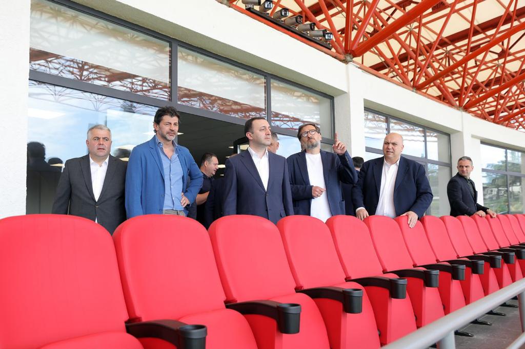 Ираклий Гарибашвили осмотрел недавно реабилитированный стадион высшей категории УЕФА им. Михаила Месхи