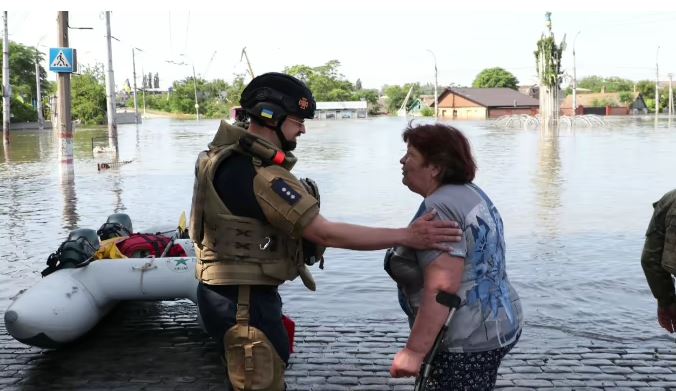 Ukrayna Fövqəladə Hallar Xidməti – Kaxovka bəndinin uçması nəticəsində çayın cənubundakı yaşayış məntəqələrində suyun səviyyəsi tədricən yüksəlir
