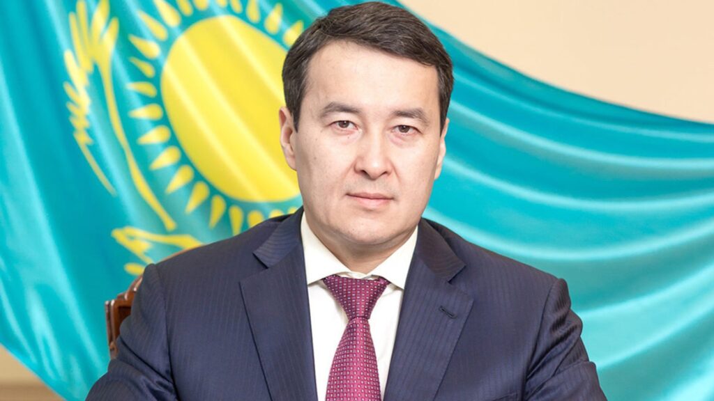 Қырҭтәыла аофициалтә визитла даҭааит Казахстан аԥыза-министр