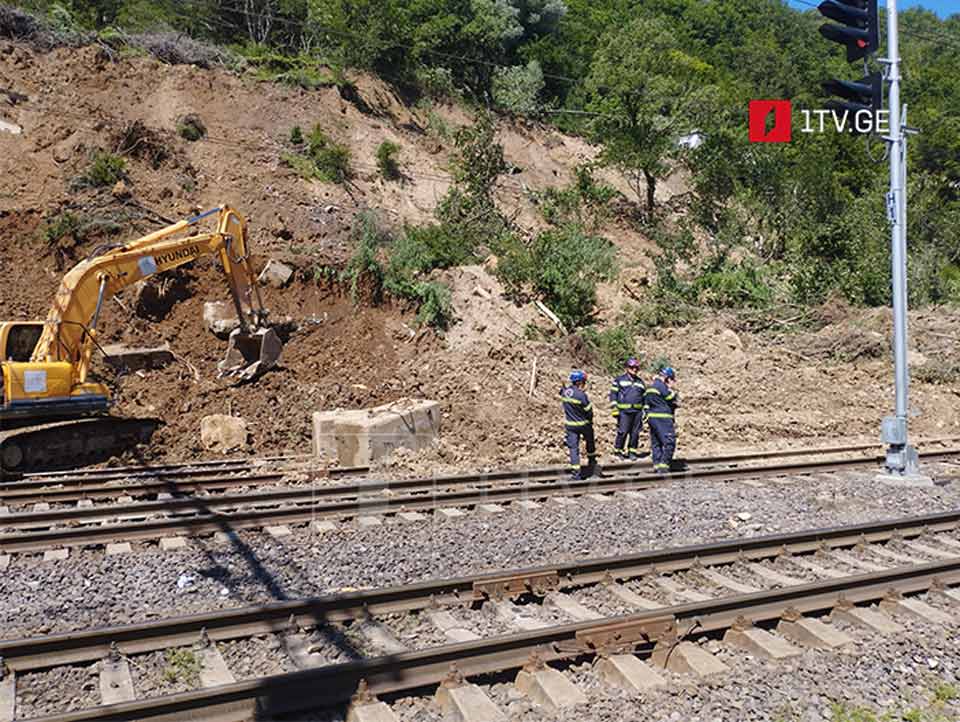 Rescuers searching for man in Kharagauli landslide