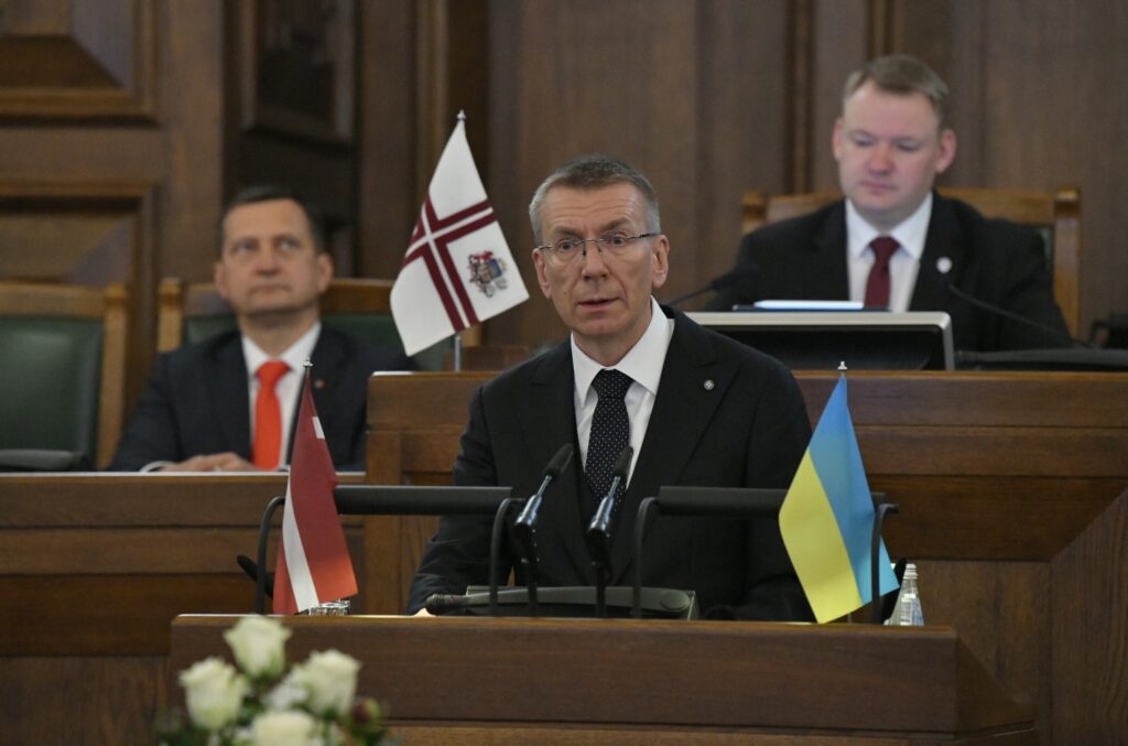 Президент Латвии Эдгарс Ринкевичс принес президентскую присягу
