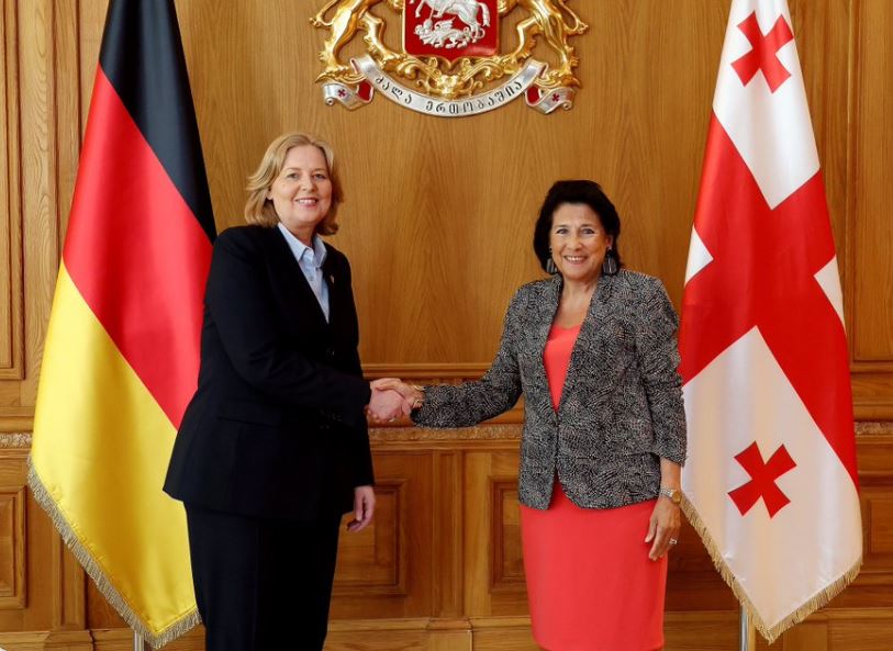 Georgian President meets Bundestag President