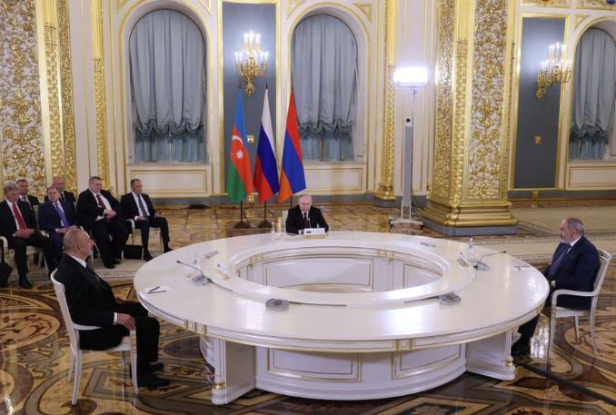 МИД Азербайджана - Россия и Армения не выполняют Соглашение о прекращении огня в Нагорном Карабахе