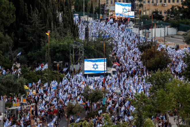 Իսրայելում բողոքի ցույցերը շարունակվում են դատական ​​բարեփոխումների վիճահարույց օրինագծի ընդունումից հետո