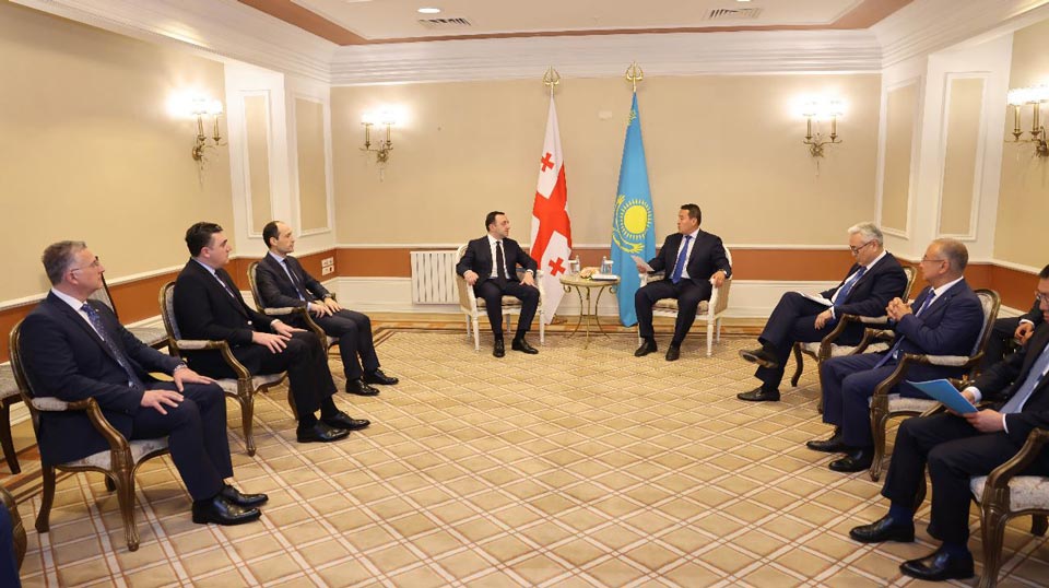 Georgian PM meets Kazakh colleague