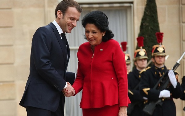 Georgian, French Presidents meet in Paris