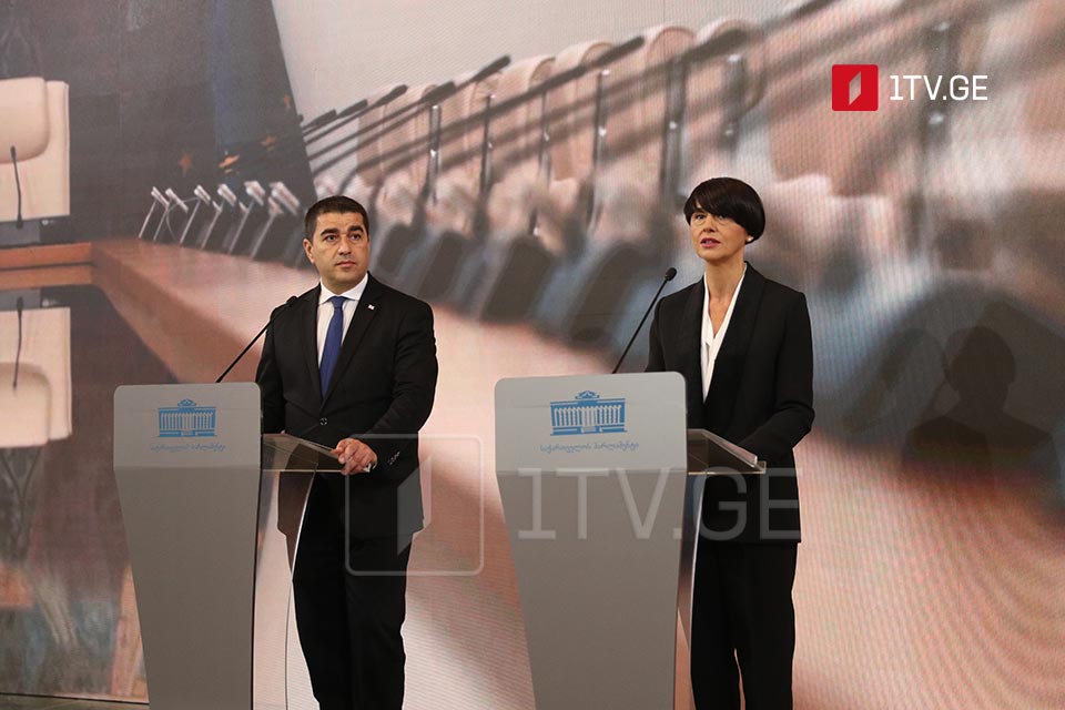 Тинатин Бердзенишвили - Сотрудничество парламента Грузии и Общественного вещателя сегодня приобретает новую форму, меморандум предполагает прямую трансляцию парламентских мероприятий