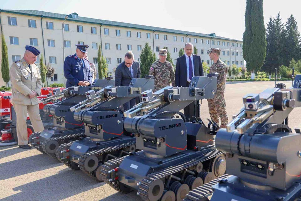 Defence Minister inspects equipment purchased with Germany-allocated allowance