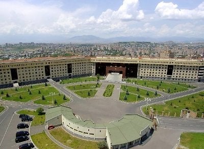 Հայաստանը մեղադրում է ադրբեջանական բանակին Վարդենիս քաղաքի ուղղությամբ կրակ բացելու մեջ, իսկ Ադրբեջանը պնդում է, որ Երևանը կեղծ տեղեկություններ է տարածում
