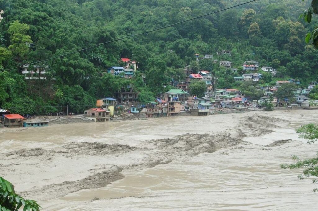 Հնդկաստանում ջրհեղեղների հետևանքով զոհվել է առնվազն 42 մարդ