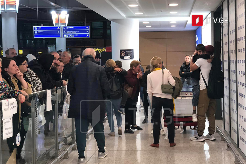 Flights from Tel Aviv bring dozens of Georgians back home