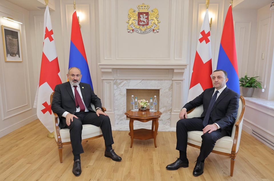 Georgian PM hosts Armenian colleague