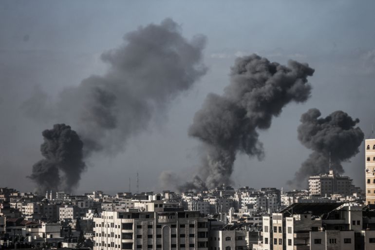 İsrail hərbi aviasiyasının Qəzza sektorunun Xan Yunis şəhərini bombalaması nəticəsində 93 nəfər həlak olub