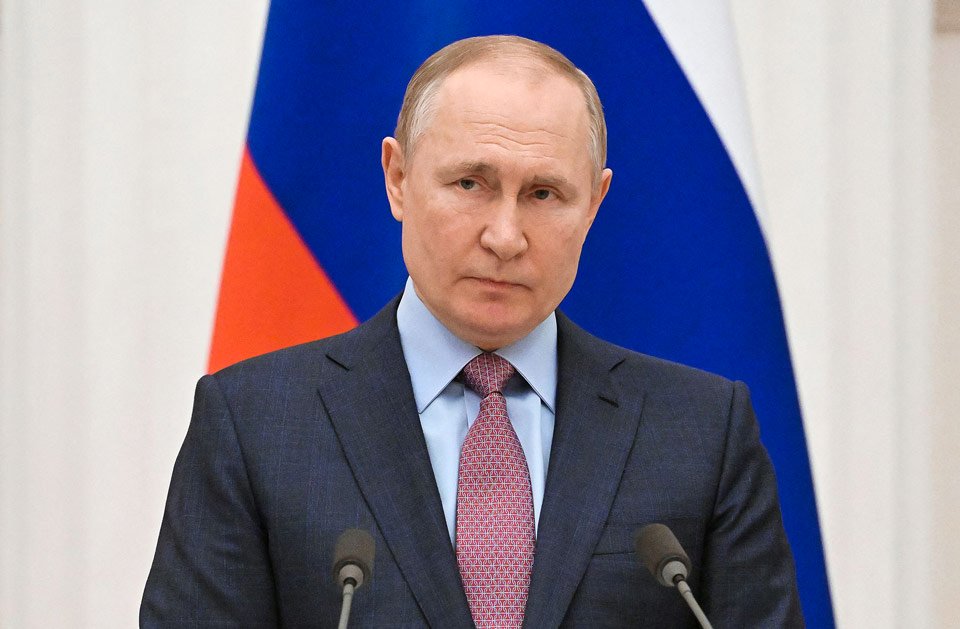 Vladimir Putin Qazaxıstanda səfərdədir