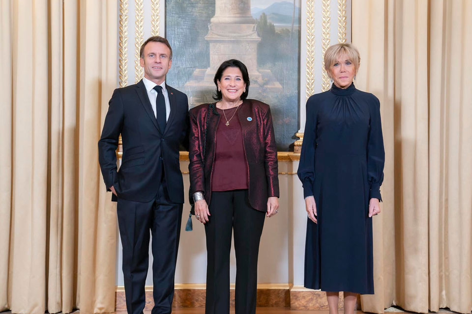 Саломе Зурабишвили присутствовала на приеме для мировых лидеров, участвующих в "Форуме мира" в Париже