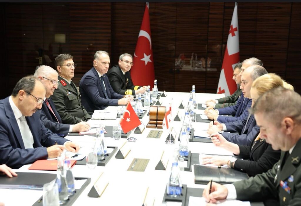Georgian Defence Minister participates in 10th trilateral meeting of defense ministers in Baku