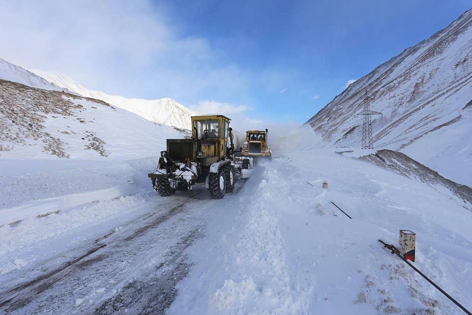Roads Department launches intensive road cleaning amid challenging weather conditions