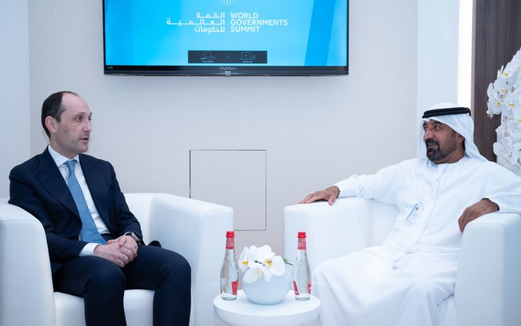 Vice PM meets Dubai Civil Aviation President