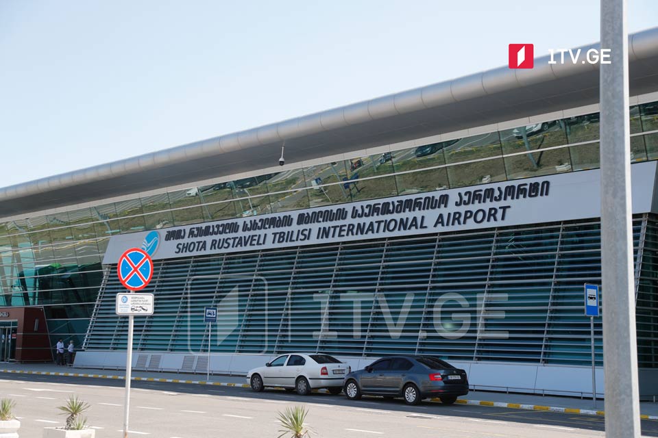 Накануне вечером в Тбилисском международном аэропорту были отменены три рейса и два задержаны
