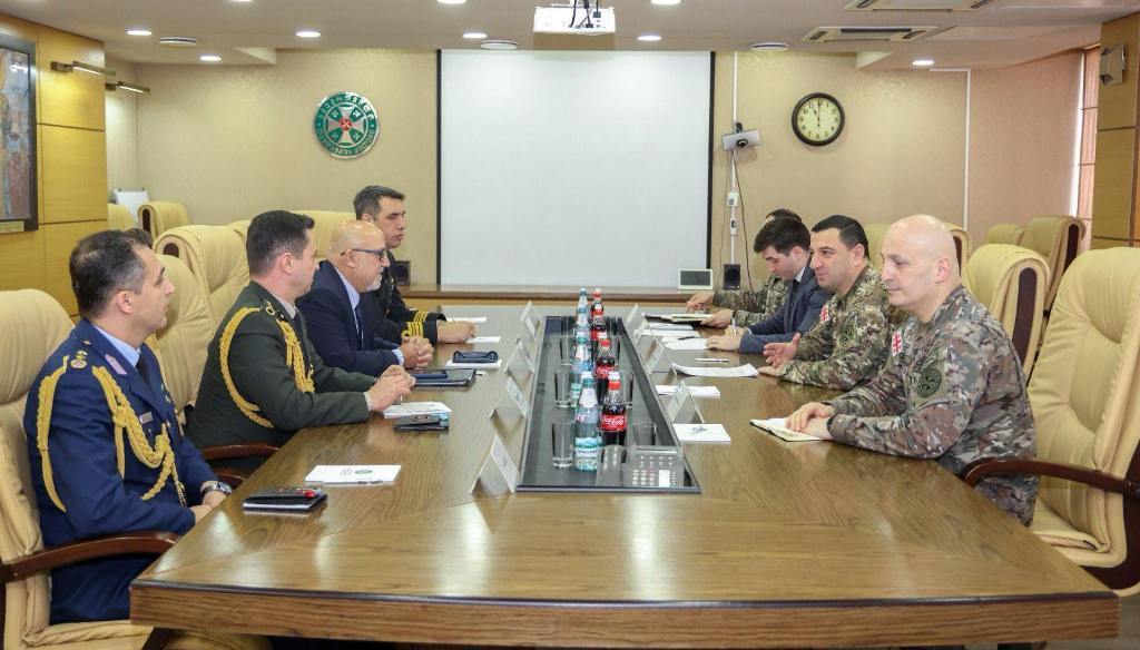Командующий Силами обороны встретился с послом Турецкой Республики в Грузии