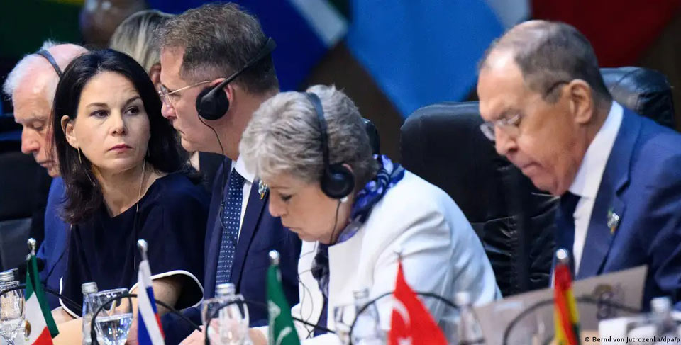 На подготовительной встрече к саммиту G20 Анналена Бербок обратилась к Сергею Лаврову с требованием прекратить войну в Украине