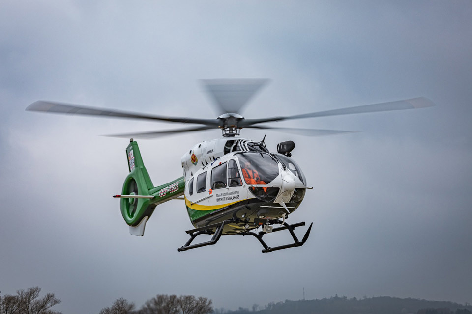 Пограничной полиции передали французский вертолет типа H145