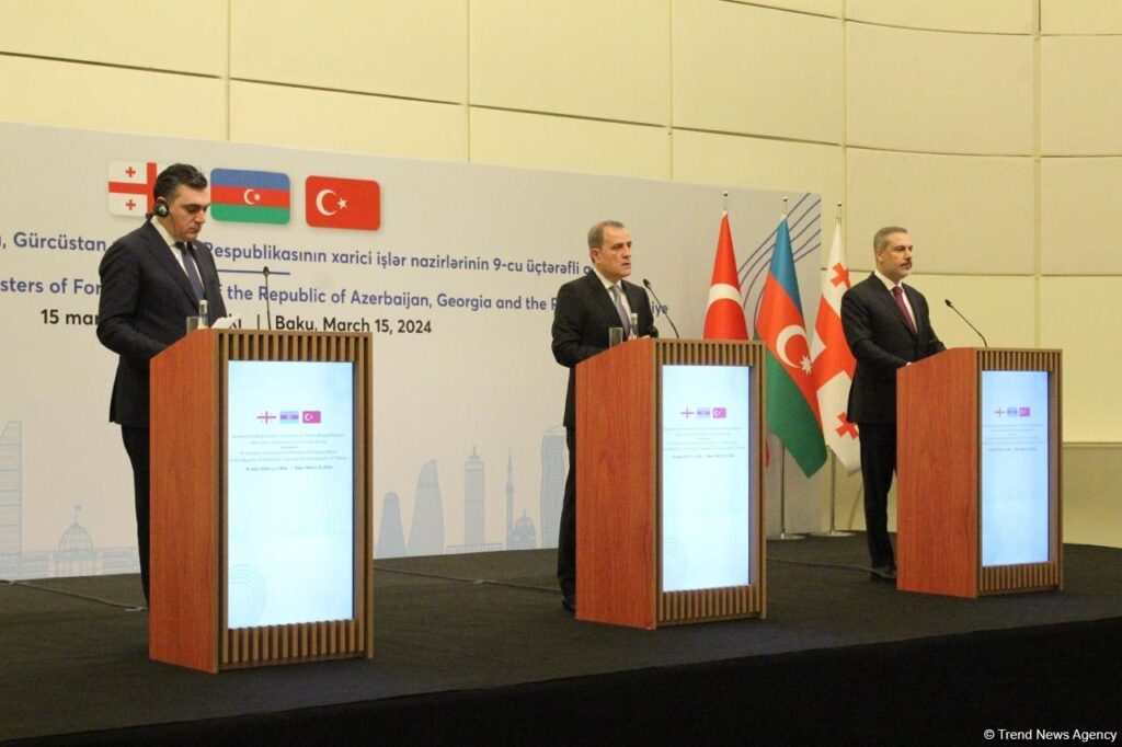 FM: Commitment to political dialogue reiterated at trilateral ministerial 