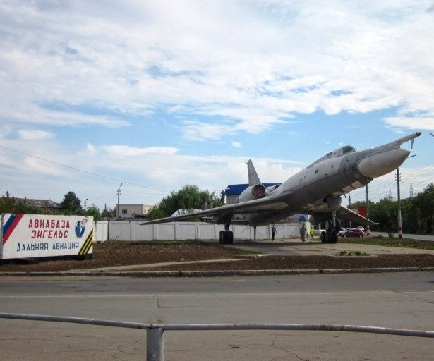 Ռուսաստանի Սարատովի մարզում տեղակայված «Էնգելս» ավիաբազայի վրա անօդաչու սարքեր են հարձակվել