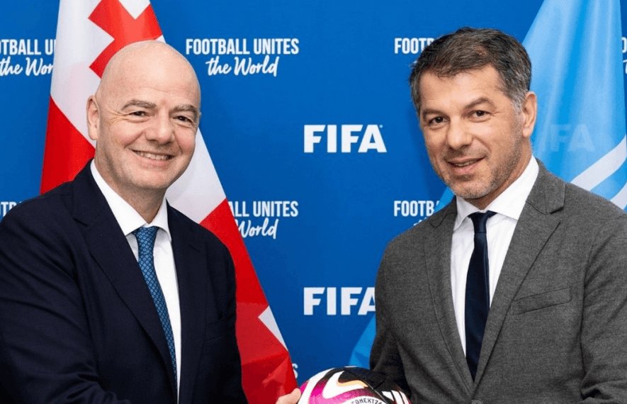 Президент ФИФА Джанни Инфантино - Поздравляю Левана Кобиашвили с выходом его страны на "Евро-2024"