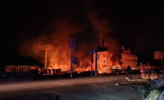 По данным СМИ, в результате российской бомбардировки Харькова погибли шесть человек