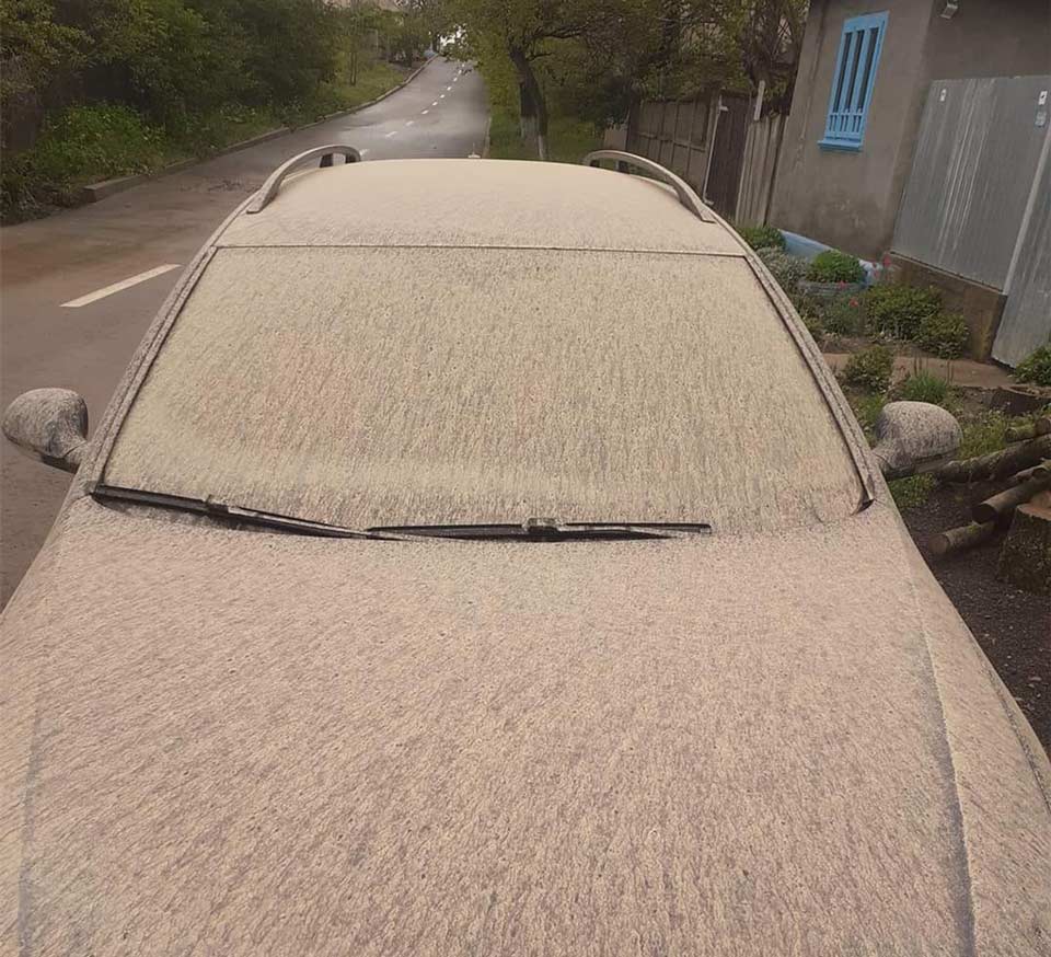 Ռումինիայում Սահարա անապատի փոշու պատճառով ցեխոտ անձրև է տեղացել