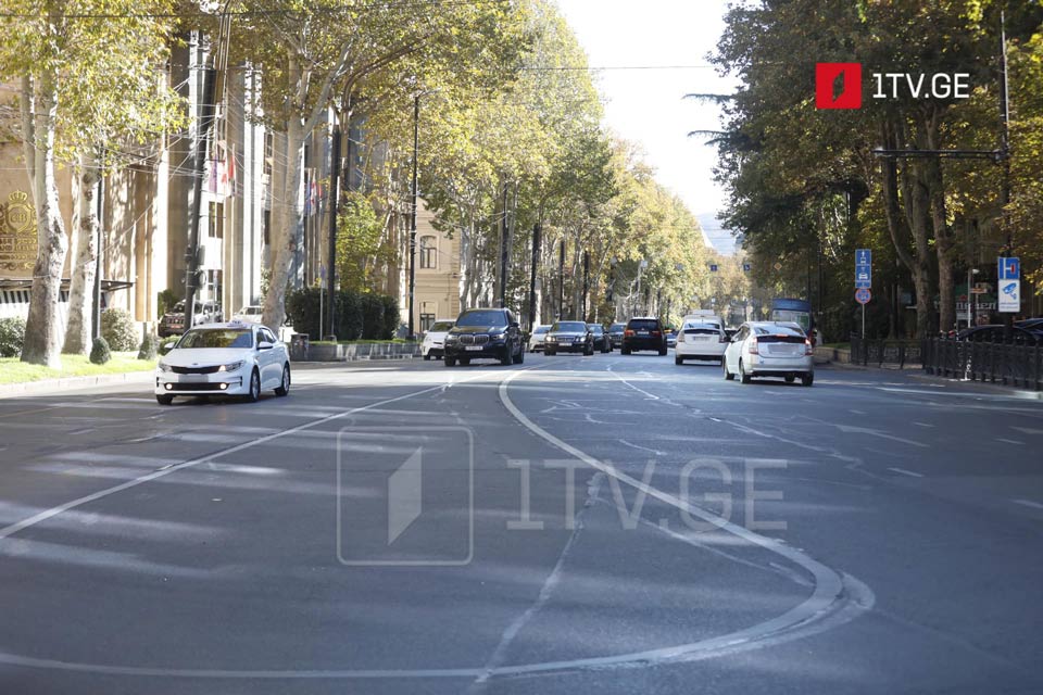 В Тбилиси временно ограничено движение транспорта