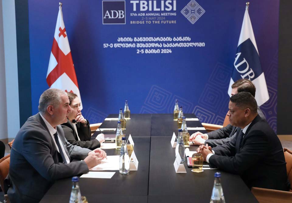 Лаша Хуцишвили встретился с исполнительным директором Всемирного банка