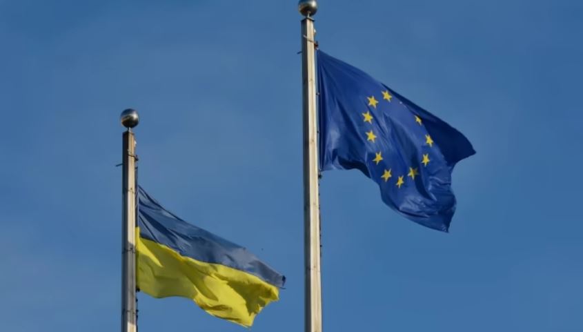 Украинайы  Рада, Евроцæдисимæ бадзырды ратификаци ауагъта, кæцыйы фæлгæтты бæстæ 50 миллиард евро райсдзæн