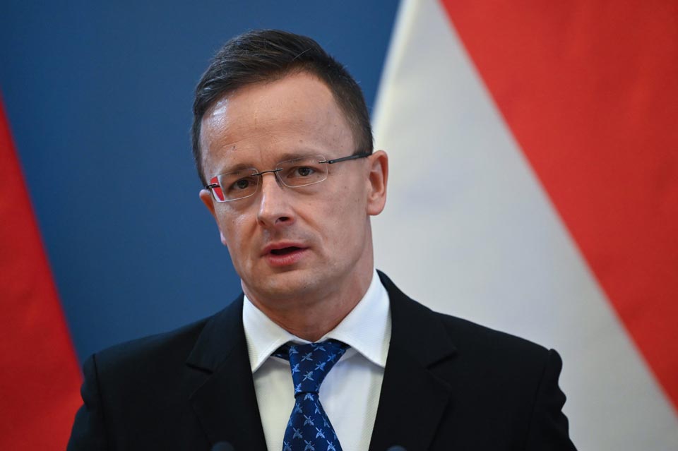 Петер Сийярто подтвердил, что Венгрия примет участие в "мирном саммите"