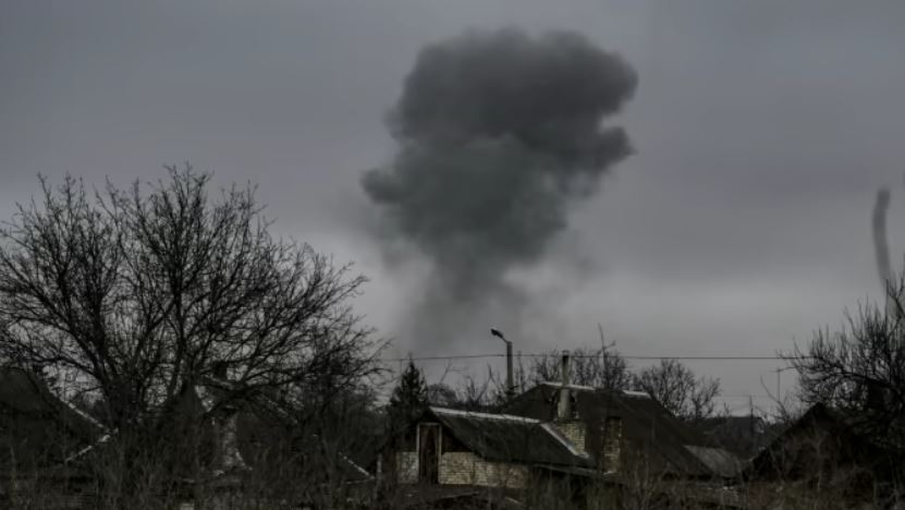 Ukrayna mediası - Rus hərbçilər Donetsk vilayətində bir neçə şəhəri bombalayıblar, itkilər var