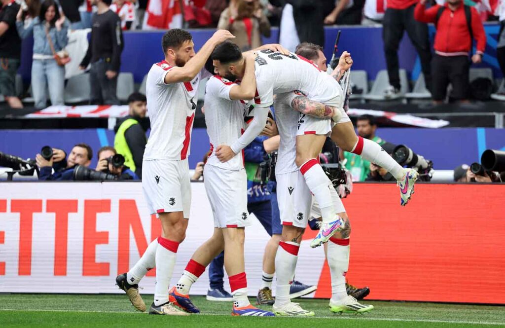 Avro-2024 | "Sky Sports" oxucularının qiymətləndirməsinə əsasən, Gürcüstan millisi futbolçuların orta reytinqinə görə üçüncü yerdədir #1TVSPORT