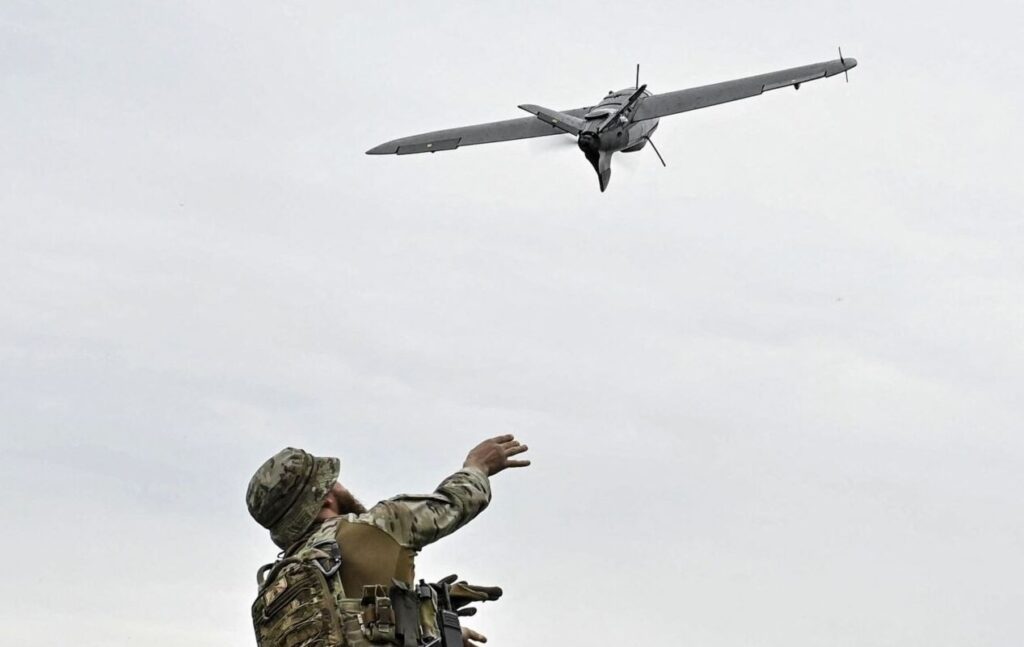 Yerli hakimiyyət orqanlarının məlumatına görə, ötən gecə Rusiyanın Bryansk və Smolensk vilayətlərində onlarla pilotsuz təyyarə vurulub