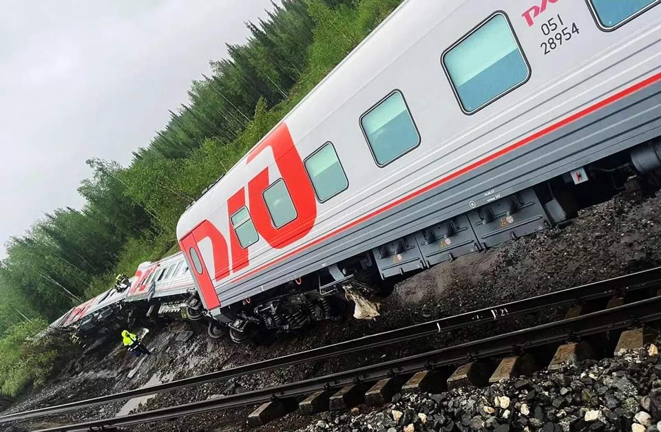 Rusiyada dəmir yolu qəzası nəticəsində 3 nəfər həlak olub