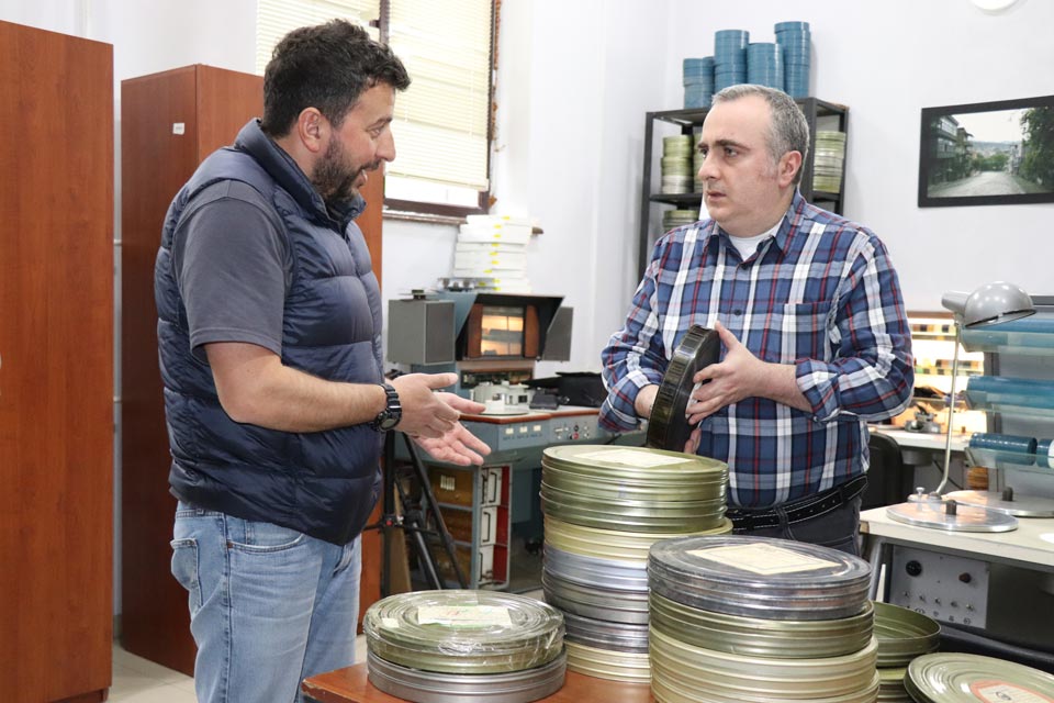 National Archives receives Rezo Esadze's personal archive
