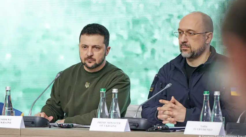 Владимир Зеленский планирует отправить в отставку премьер-министра Дениса Шмыгаля