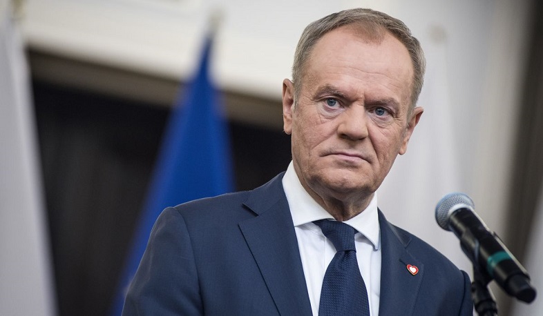 Donald Tusk - Parisdə ruh yüksəkliyi, Moskvada məyusluq, Kiyevdə rahatlıq, bu, Varşavada xoşbəxt olmaq üçün kifayətdir