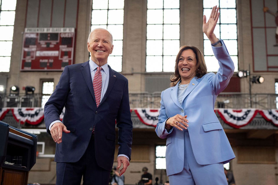 Joe Biden endorses Kamala Harris as presidential nominee