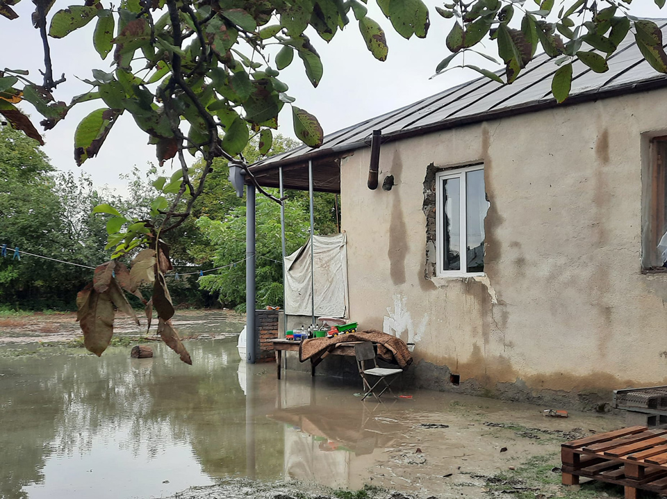 Strong winds and heavy rain cause damage in Chiauri village