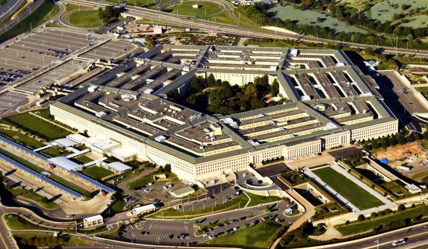 PENTAGON - ABŞ İrandan gələn təhdidlər qarşısında ABŞ qoşunlarını qorumaq və İsrailə kömək etmək üçün Yaxın Şərqdəki hərbi mövcudluğunu tənzimləmək qərarına gəlib