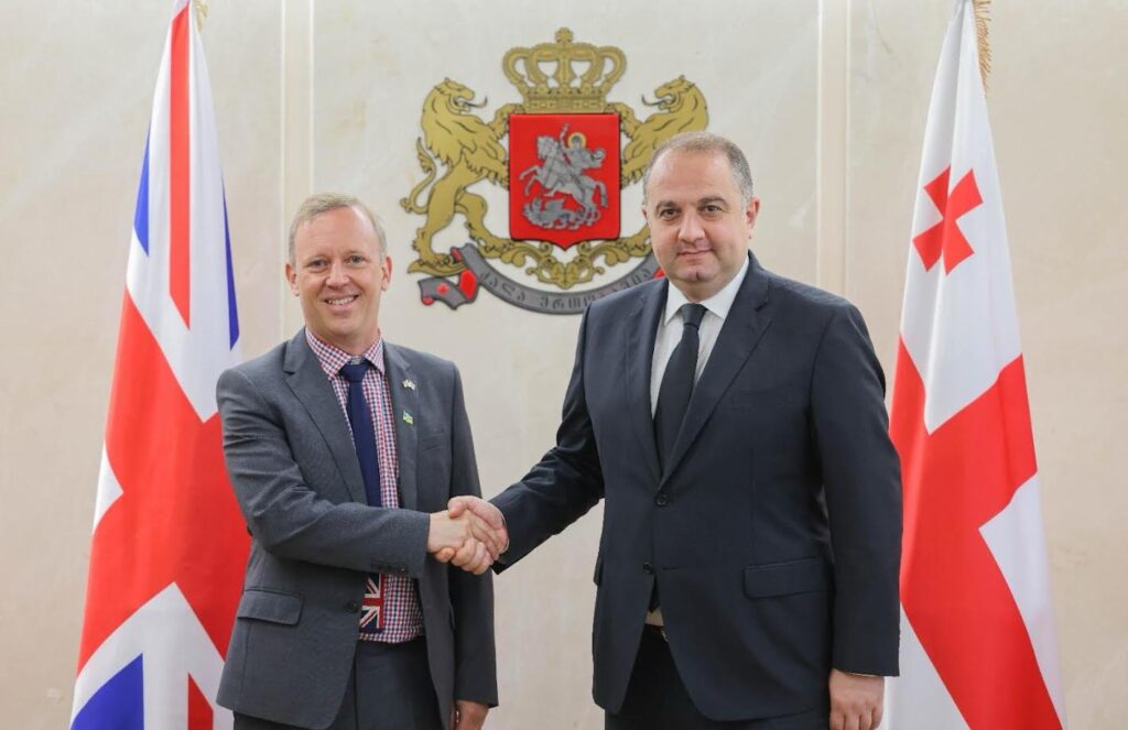 Defence Minister hosts newly appointed British Ambassador to Georgia