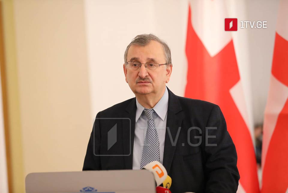 Roman Qotsiridze - deputatların irəli sürülməsi majoritar sistemin saxlanılması deməkdir, “Seçki Məcəlləsi”nə nümayəndələrlə bağlı dəyişikliklər Konstitusiya Məhkəməsinə şikayət edilməlidir